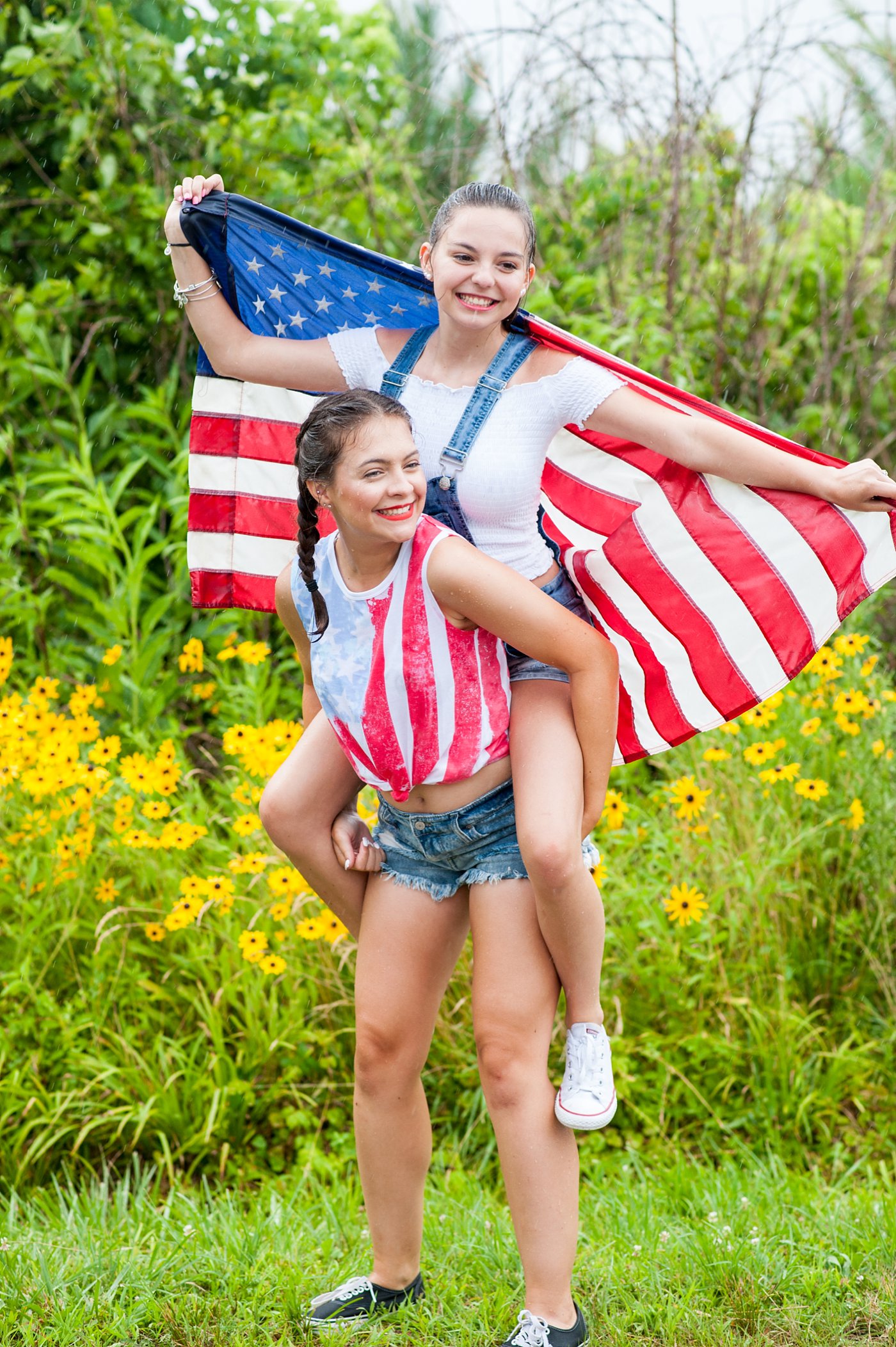 Americana styled photo shoot with senior girls richmond va